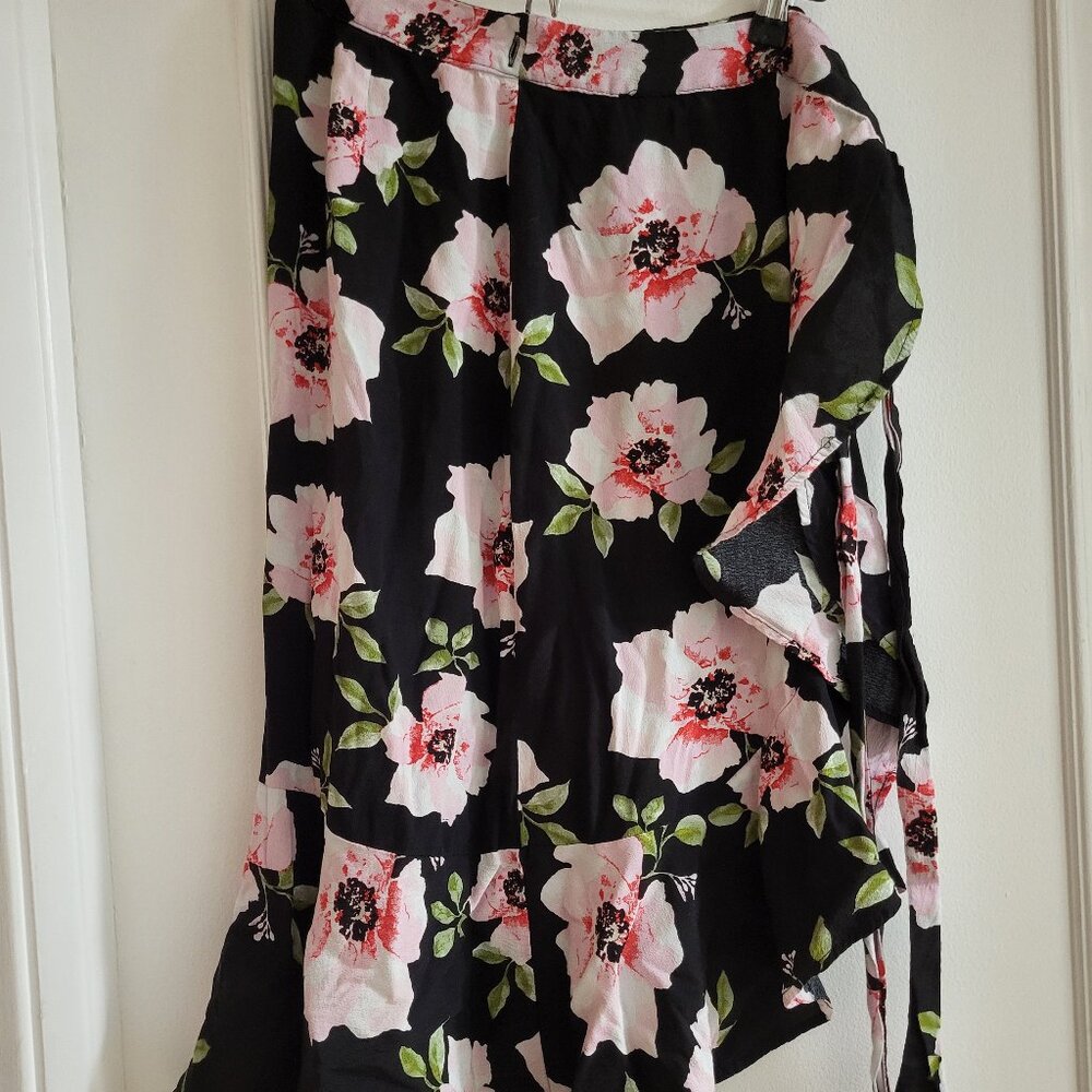 Forever 21 Floral Ruffle Wrap Midi Skirt - Pink & Black size Small